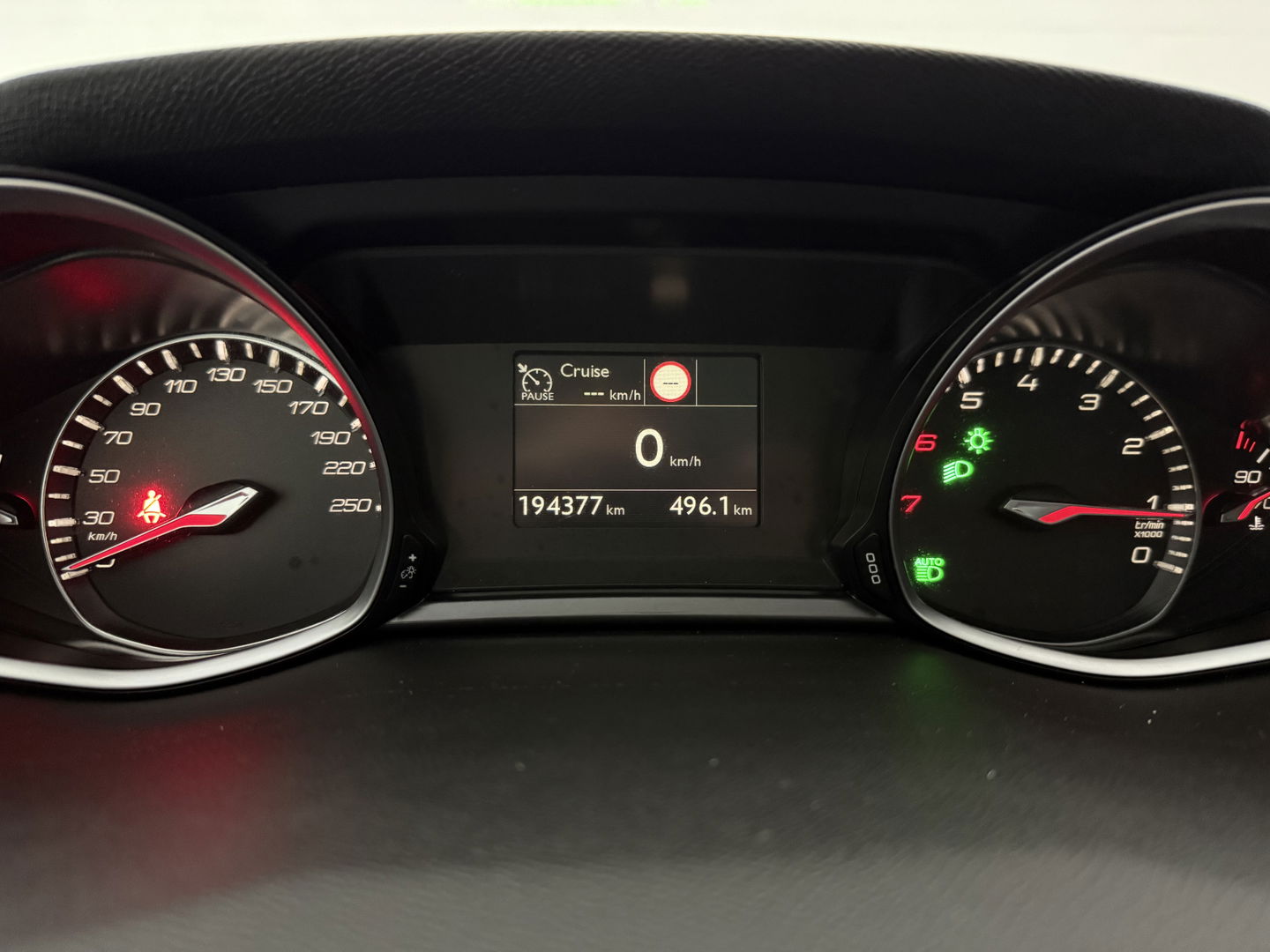 Peugeot 308 1.2 PureTech | Pano | Carplay | Clima | Cruise | Navi | Parkeersens. | NAP