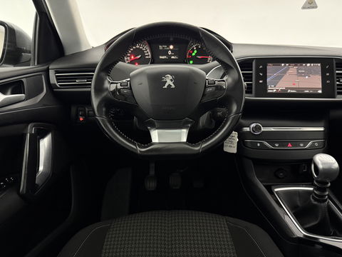 Peugeot 308 1.2 PureTech | Pano | Carplay | Clima | Cruise | Navi | Parkeersens. | NAP