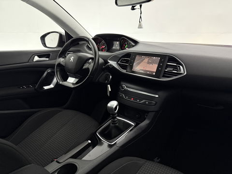 Peugeot 308 1.2 PureTech | Pano | Carplay | Clima | Cruise | Navi | Parkeersens. | NAP