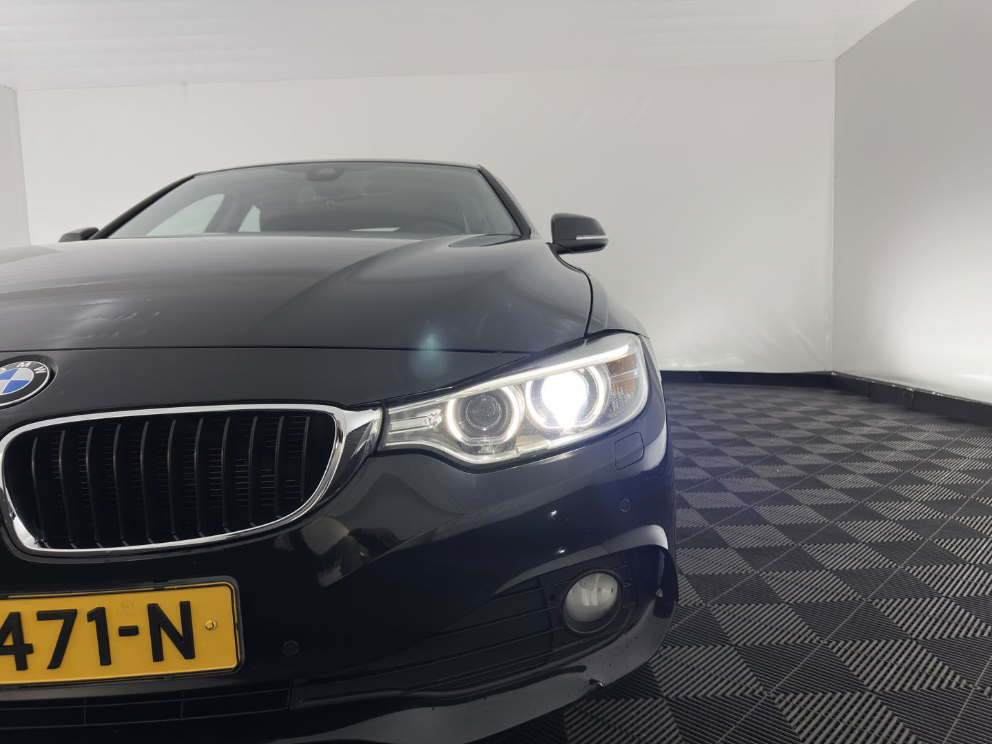 BMW 4 Serie Gran Coupé 420d Centennial High Executive (INCL-BTW) Aut. *NAVI-FULLMAP | FULL-LEATHER | HEATED- COMFORTSEATS | ECC | BI-XENON | KEYLESS | MEMORY-PACK | PDC | 18'' ALU*
