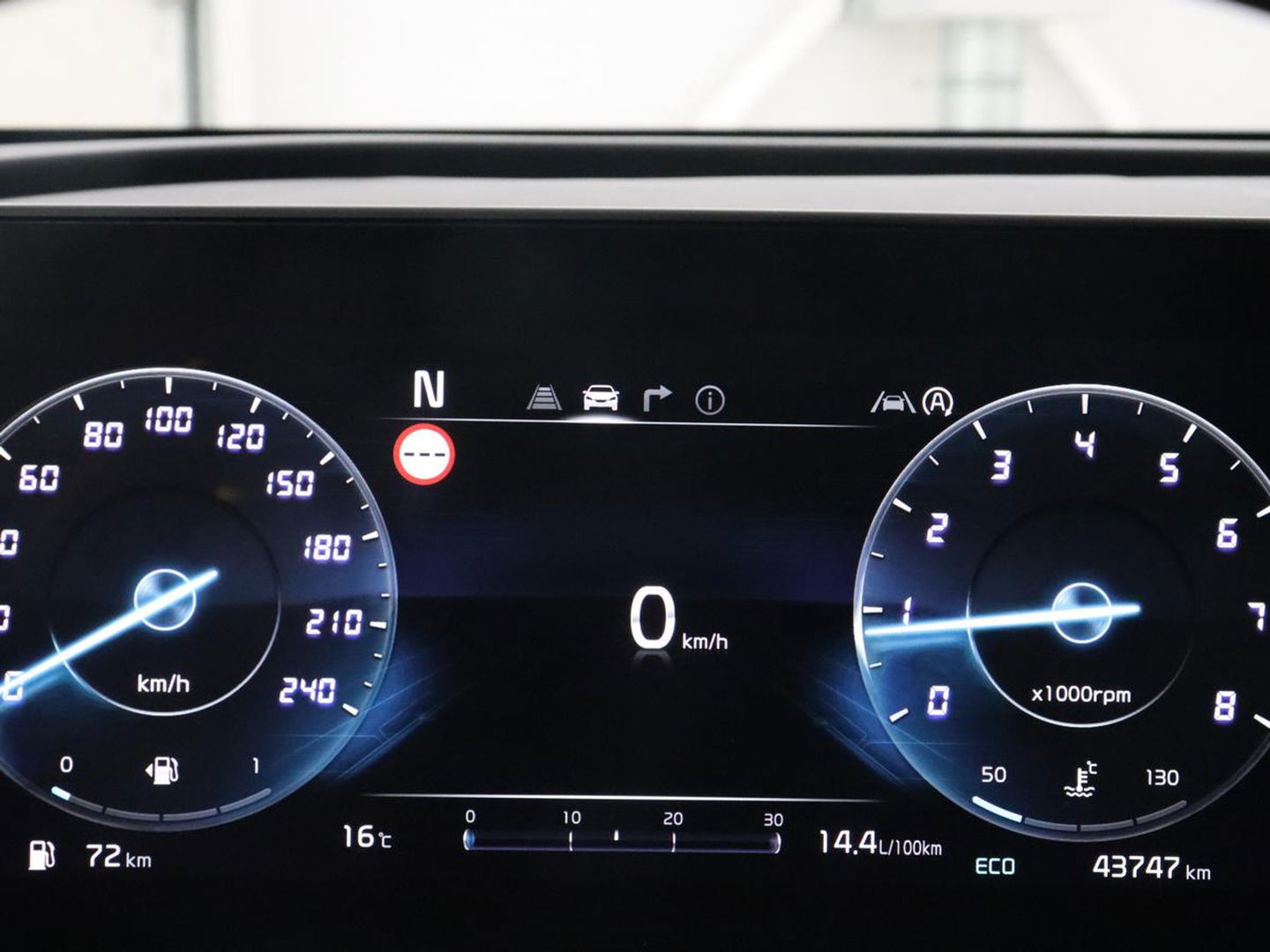 Kia Sportage 1.6 T-GDi DynamicLine | Adaptive cruise | Camera | Carplay | Navigatie | Full LED | DAB | Parkeerhulp | Digital Cockpit | Climate control | Cruise control | Bluetooth