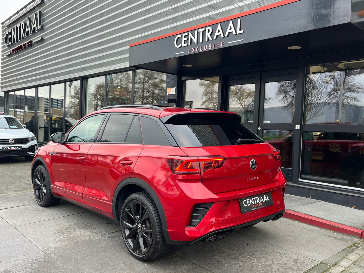 Volkswagen T-Roc 1.5 TSI R-Line|Pano|Beats|IQ.Light|Camera|ACC|Keyless|Carplay|Stoelverwarming|150PK