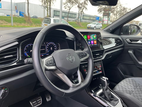 Volkswagen T-Roc 1.5 TSI R-Line|Pano|Beats|IQ.Light|Camera|ACC|Keyless|Carplay|Stoelverwarming|150PK
