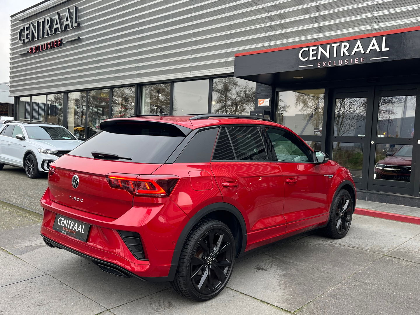 Volkswagen T-Roc 1.5 TSI R-Line|Pano|Beats|IQ.Light|Camera|ACC|Keyless|Carplay|Stoelverwarming|150PK