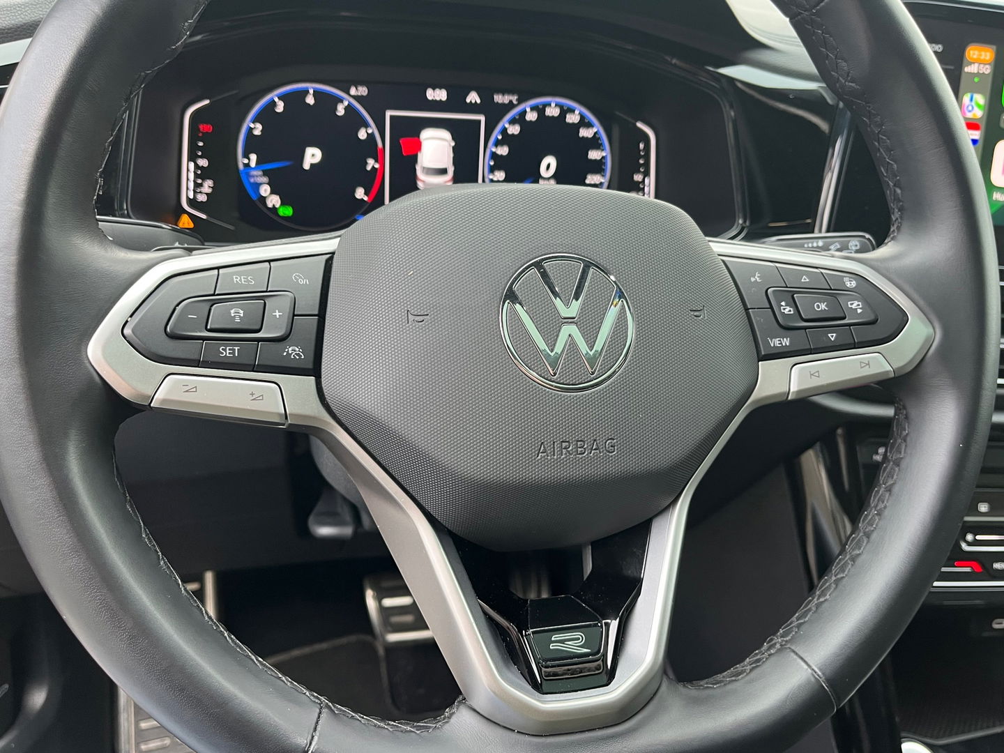 Volkswagen T-Roc 1.5 TSI R-Line|Pano|Beats|IQ.Light|Camera|ACC|Keyless|Carplay|Stoelverwarming|150PK