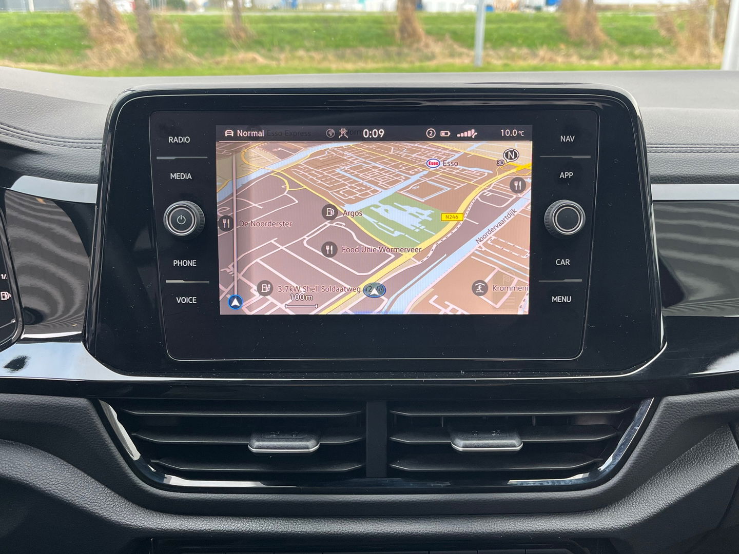 Volkswagen T-Roc 1.5 TSI R-Line|Pano|Beats|IQ.Light|Camera|ACC|Keyless|Carplay|Stoelverwarming|150PK