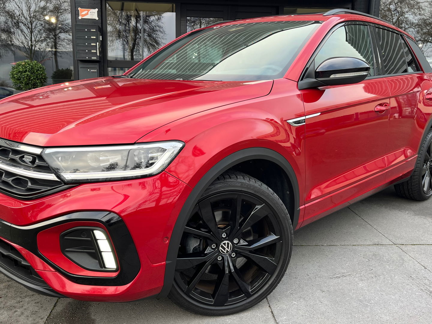 Volkswagen T-Roc 1.5 TSI R-Line|Pano|Beats|IQ.Light|Camera|ACC|Keyless|Carplay|Stoelverwarming|150PK