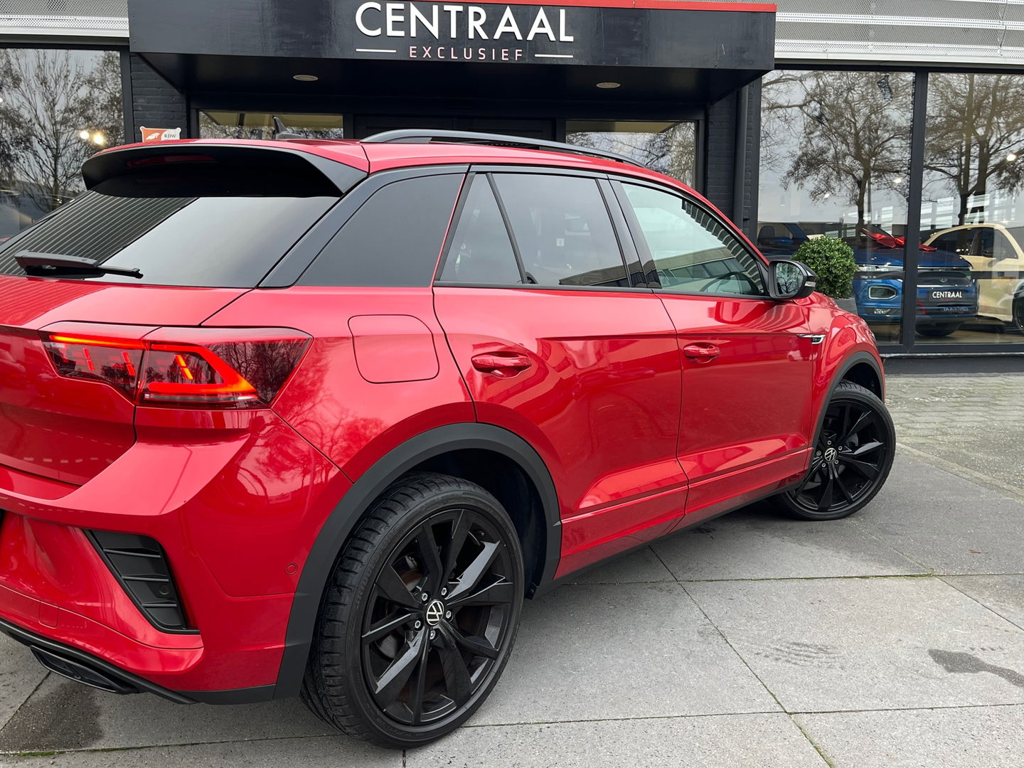 Volkswagen T-Roc 1.5 TSI R-Line|Pano|Beats|IQ.Light|Camera|ACC|Keyless|Carplay|Stoelverwarming|150PK