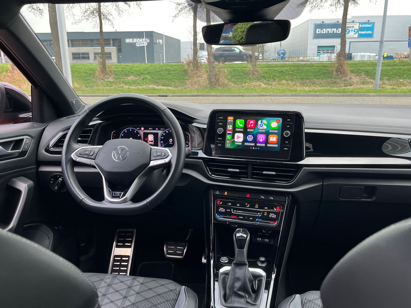 Volkswagen T-Roc 1.5 TSI R-Line|Pano|Beats|IQ.Light|Camera|ACC|Keyless|Carplay|Stoelverwarming|150PK