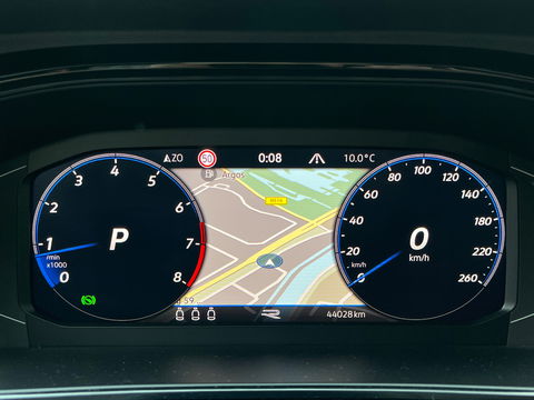 Volkswagen T-Roc 1.5 TSI R-Line|Pano|Beats|IQ.Light|Camera|ACC|Keyless|Carplay|Stoelverwarming|150PK