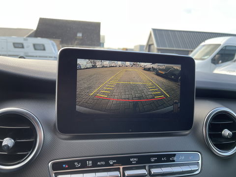 Mercedes-Benz V-Klasse 250d 190pk automaat Lang L2H1 Avantgarde 2 persoons / enkel cabine / vaste prijs rijklaar € 34.950 marge / extra stoelen los aanwezig / dubbele electrische schuifdeur / trekhaak / vol opties !