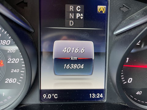 Mercedes-Benz V-Klasse 250d 190pk automaat Lang L2H1 Avantgarde 2 persoons / enkel cabine / vaste prijs rijklaar € 34.950 marge / extra stoelen los aanwezig / dubbele electrische schuifdeur / trekhaak / vol opties !