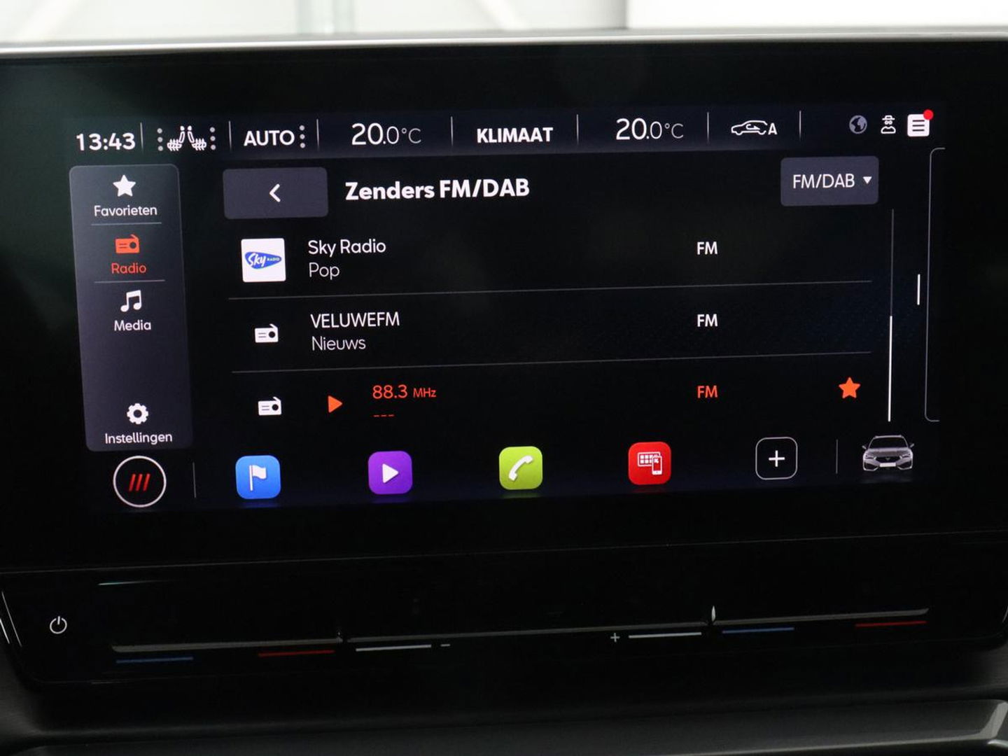 CUPRA Leon 1.4 eHybrid VZ | 245pk | Panoramadak | Stoelverwarming | Camera | Carplay | Adaptive cruise | Keyless | Navigatie | 19'' | Sportstoelen | Full LED | PHEV | Plug In