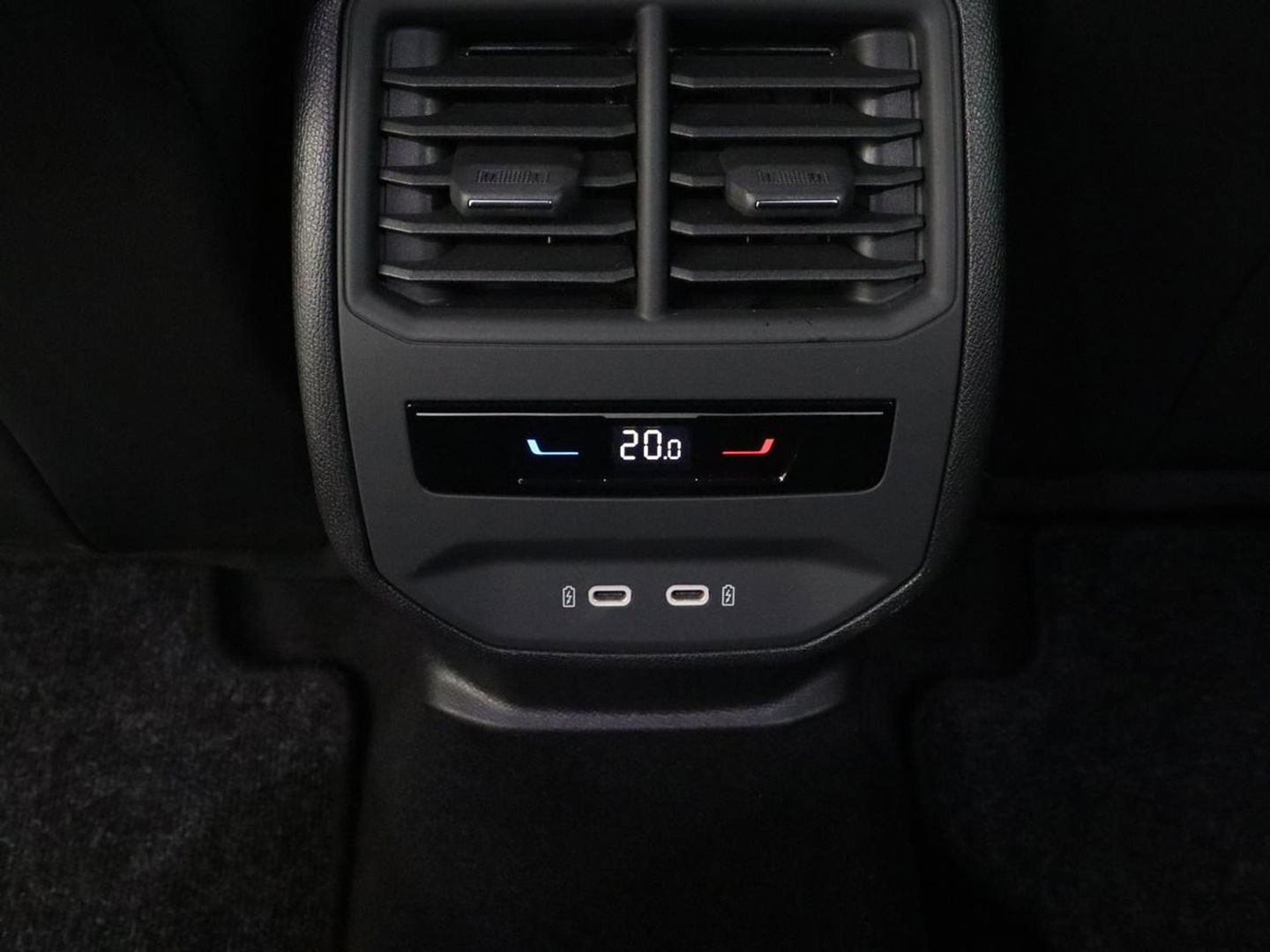 CUPRA Leon 1.4 eHybrid VZ | 245pk | Panoramadak | Stoelverwarming | Camera | Carplay | Adaptive cruise | Keyless | Navigatie | 19'' | Sportstoelen | Full LED | PHEV | Plug In