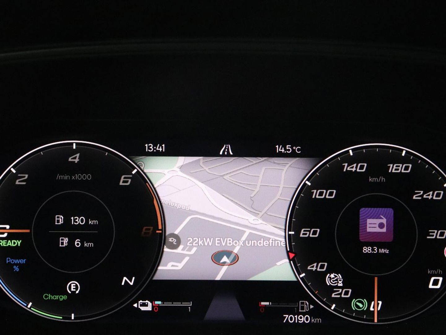 CUPRA Leon 1.4 eHybrid VZ | 245pk | Panoramadak | Stoelverwarming | Camera | Carplay | Adaptive cruise | Keyless | Navigatie | 19'' | Sportstoelen | Full LED | PHEV | Plug In