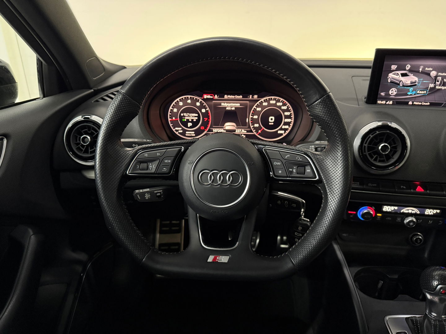 Audi A3 LIMOUSINE 1.5 TFSI CoD Design Pro Line Plus B&O*Cam*Led