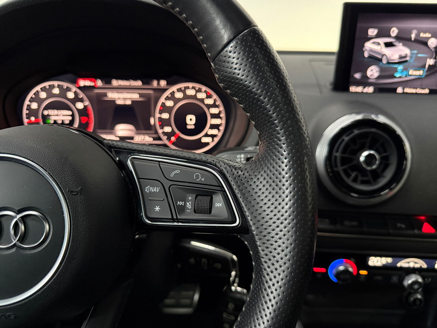 Audi A3 LIMOUSINE 1.5 TFSI CoD Design Pro Line Plus B&O*Cam*Led