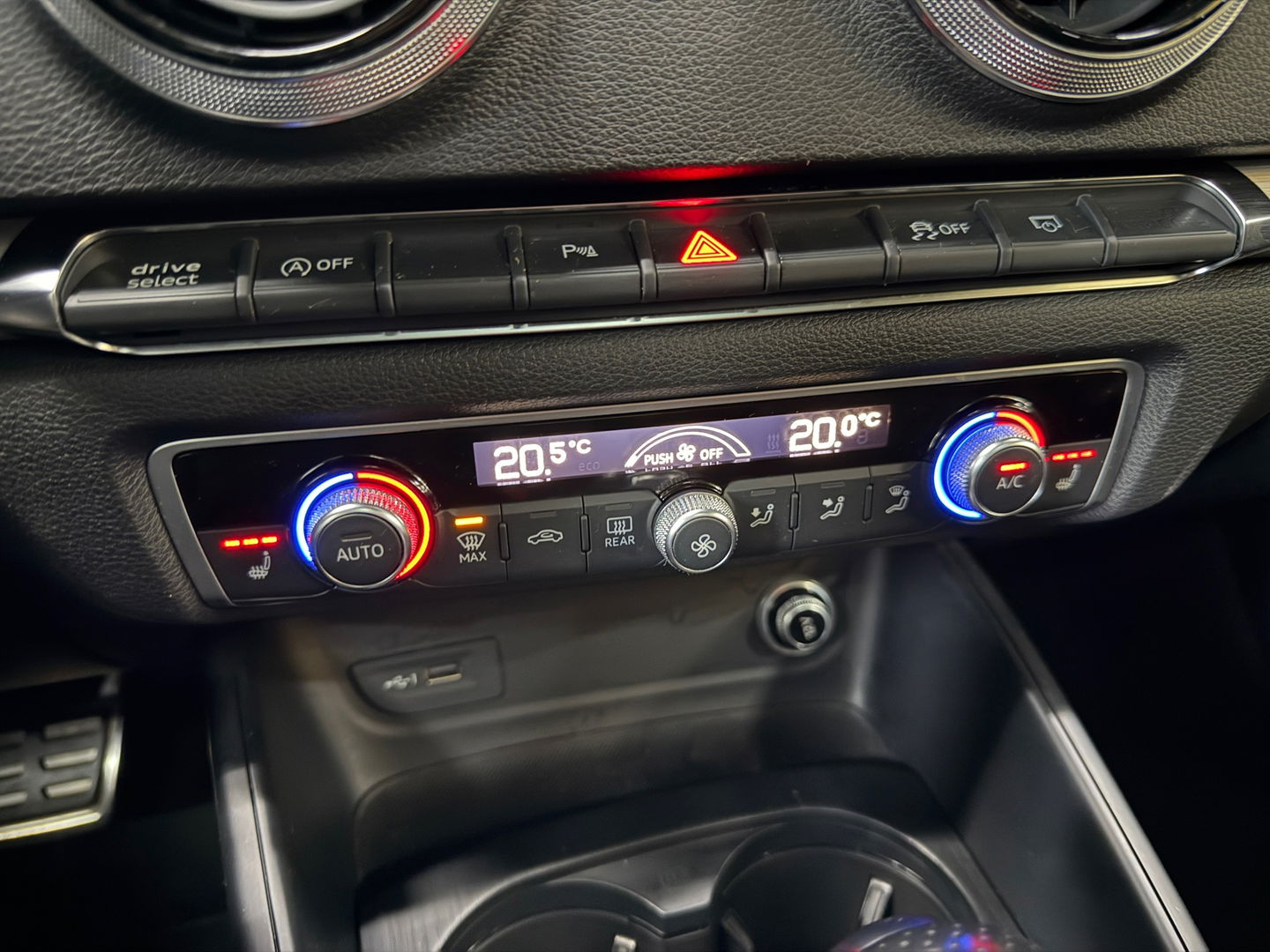 Audi A3 LIMOUSINE 1.5 TFSI CoD Design Pro Line Plus B&O*Cam*Led