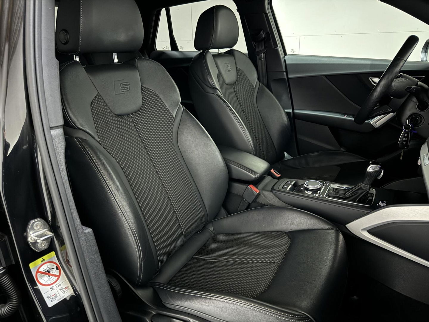 Audi Q2 35 TFSI S-Line Black Edition Virtual Carplay Camera NAP