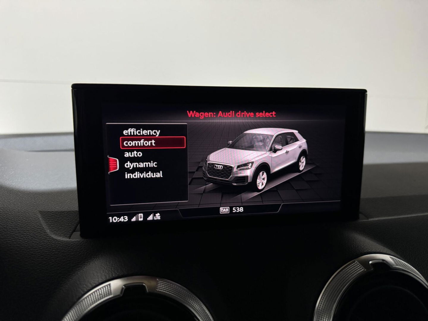 Audi Q2 35 TFSI S-Line Black Edition Virtual Carplay Camera NAP