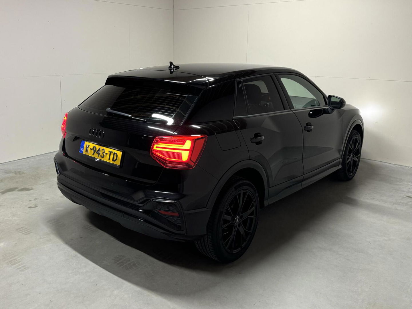 Audi Q2 35 TFSI S-Line Black Edition Virtual Carplay Camera NAP