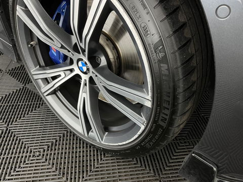 BMW 3-serie 330e M-Sportpack High Executive Performance Pack (INCL-BTW) *HEAD-UP | FULL-LEATHER | FULL-LED | HIFI-SOUND | CAMERA | HEATED-SPORTSEATS | CARPLAY | DIGI-COCKPIT | NAVI-FULLMAP | AMBIENT-LIGHT | ECC | PDC | CRUISE | 19''ALU*