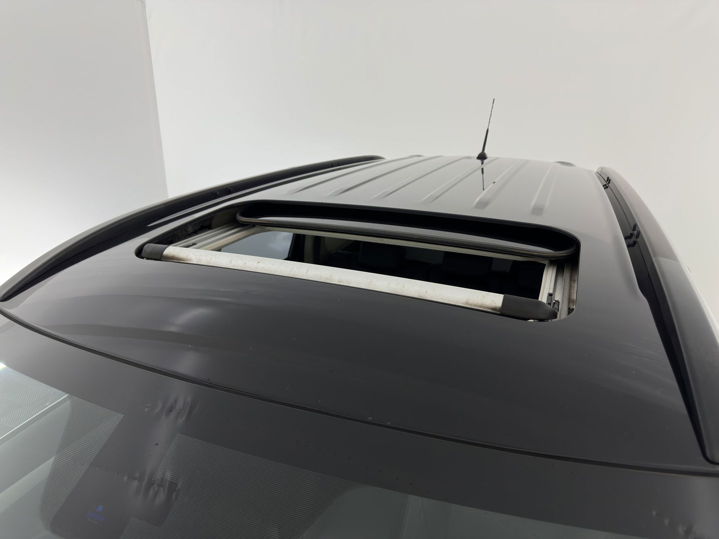 Mitsubishi Outlander 2.0 PHEV Instyle+ (Plug-In) Aut.* FULL-LEATHER | XENON | NAVI-FULLMAP | KEYLESS | CAMERA | HEATED-COMFORTSEATS | ECC | SHIFT-PADDELS | PDC | CRUISE | DAB | TOWBAR | PRIVACY-GLASS | LANE-ASSIST | 18'' ALU*