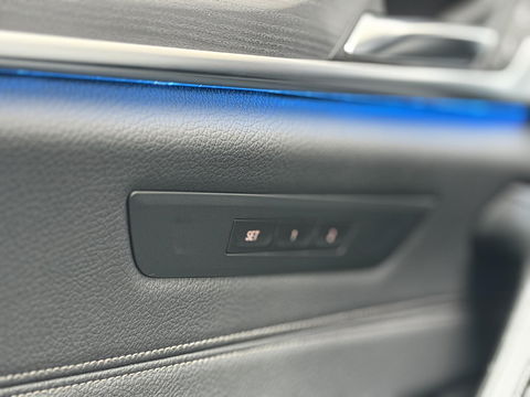 BMW 5 Serie Touring 530e xDrive High Ex. M-Sport |CoPilot|Laser|Stoelventilatie|SoftClose|HUD|HiFi|Trekhaak