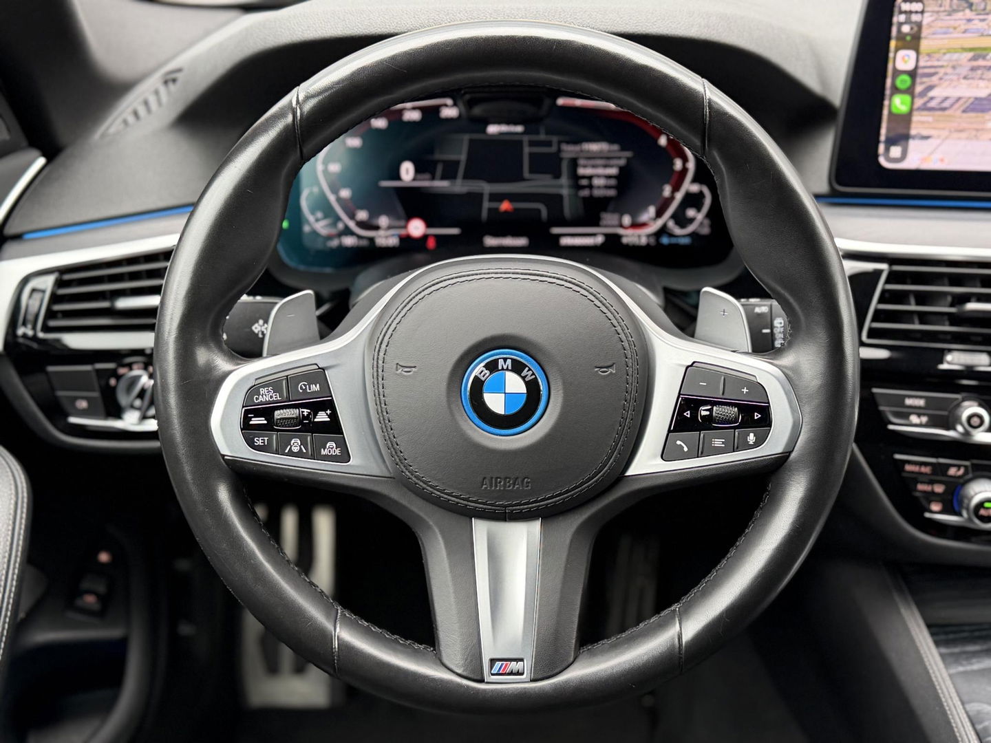 BMW 5 Serie Touring 530e xDrive High Ex. M-Sport |CoPilot|Laser|Stoelventilatie|SoftClose|HUD|HiFi|Trekhaak