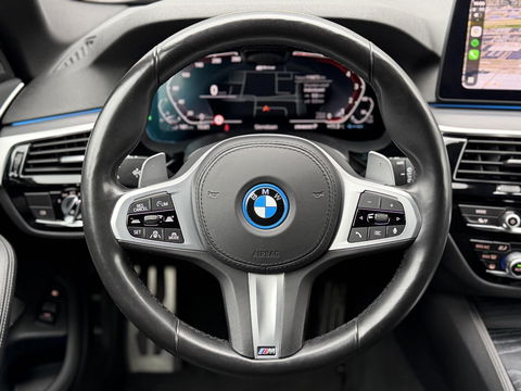 BMW 5 Serie Touring 530e xDrive High Ex. M-Sport |CoPilot|Laser|Stoelventilatie|SoftClose|HUD|HiFi|Trekhaak