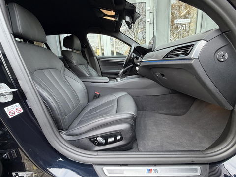 BMW 5 Serie Touring 530e xDrive High Ex. M-Sport |CoPilot|Laser|Stoelventilatie|SoftClose|HUD|HiFi|Trekhaak