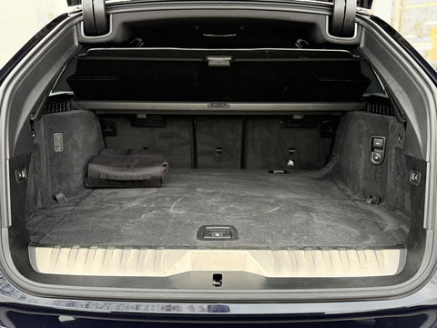 BMW 5 Serie Touring 530e xDrive High Ex. M-Sport |CoPilot|Laser|Stoelventilatie|SoftClose|HUD|HiFi|Trekhaak