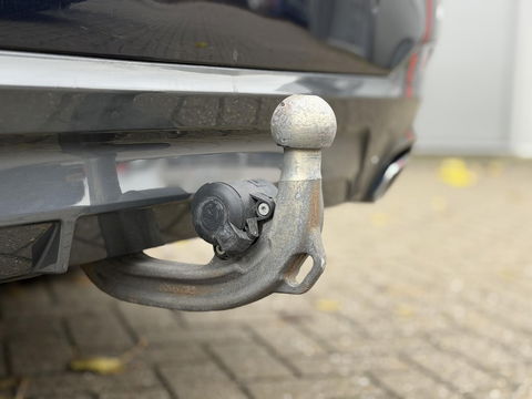 BMW 5 Serie Touring 530e xDrive High Ex. M-Sport |CoPilot|Laser|Stoelventilatie|SoftClose|HUD|HiFi|Trekhaak