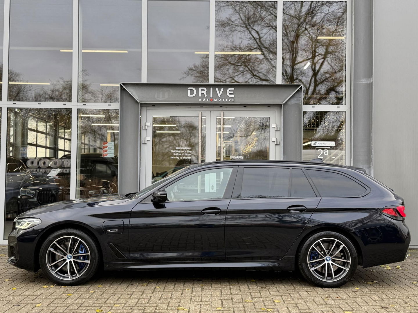 BMW 5 Serie Touring 530e xDrive High Ex. M-Sport |CoPilot|Laser|Stoelventilatie|SoftClose|HUD|HiFi|Trekhaak