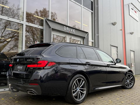 BMW 5 Serie Touring 530e xDrive High Ex. M-Sport |CoPilot|Laser|Stoelventilatie|SoftClose|HUD|HiFi|Trekhaak