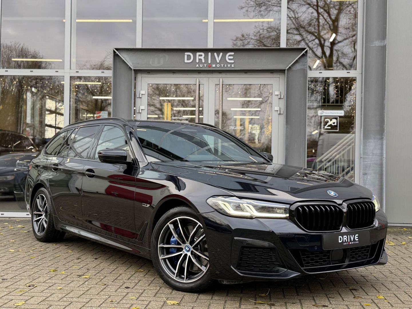 BMW 5 Serie Touring 530e xDrive High Ex. M-Sport |CoPilot|Laser|Stoelventilatie|SoftClose|HUD|HiFi|Trekhaak