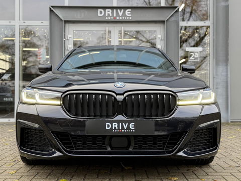 BMW 5 Serie Touring 530e xDrive High Ex. M-Sport |CoPilot|Laser|Stoelventilatie|SoftClose|HUD|HiFi|Trekhaak