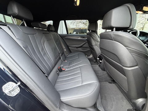 BMW 5 Serie Touring 530e xDrive High Ex. M-Sport |CoPilot|Laser|Stoelventilatie|SoftClose|HUD|HiFi|Trekhaak