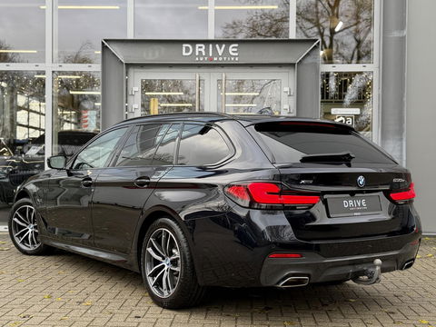 BMW 5 Serie Touring 530e xDrive High Ex. M-Sport |CoPilot|Laser|Stoelventilatie|SoftClose|HUD|HiFi|Trekhaak