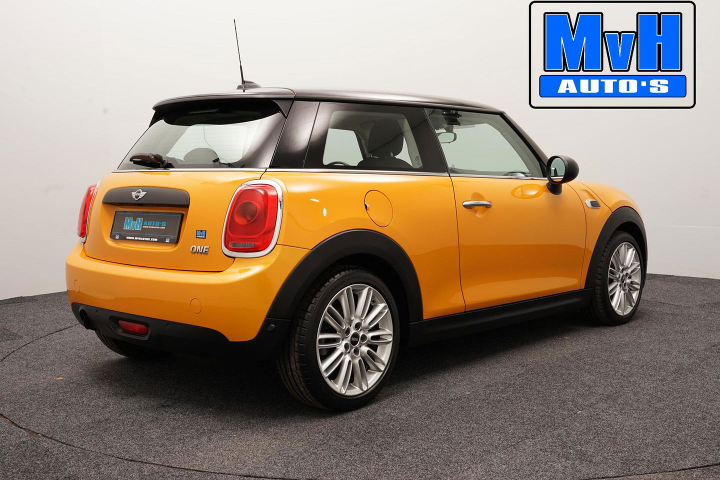 MINI One 1.2 Chili|NAVIGATIE|STOELVERWARMING|CRUISE|JCW-STUUR