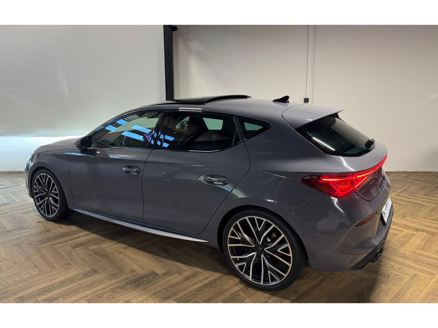 CUPRA Cupra Leon 2.0 TSI VZ 300PK PANO KEYLESS VOL'