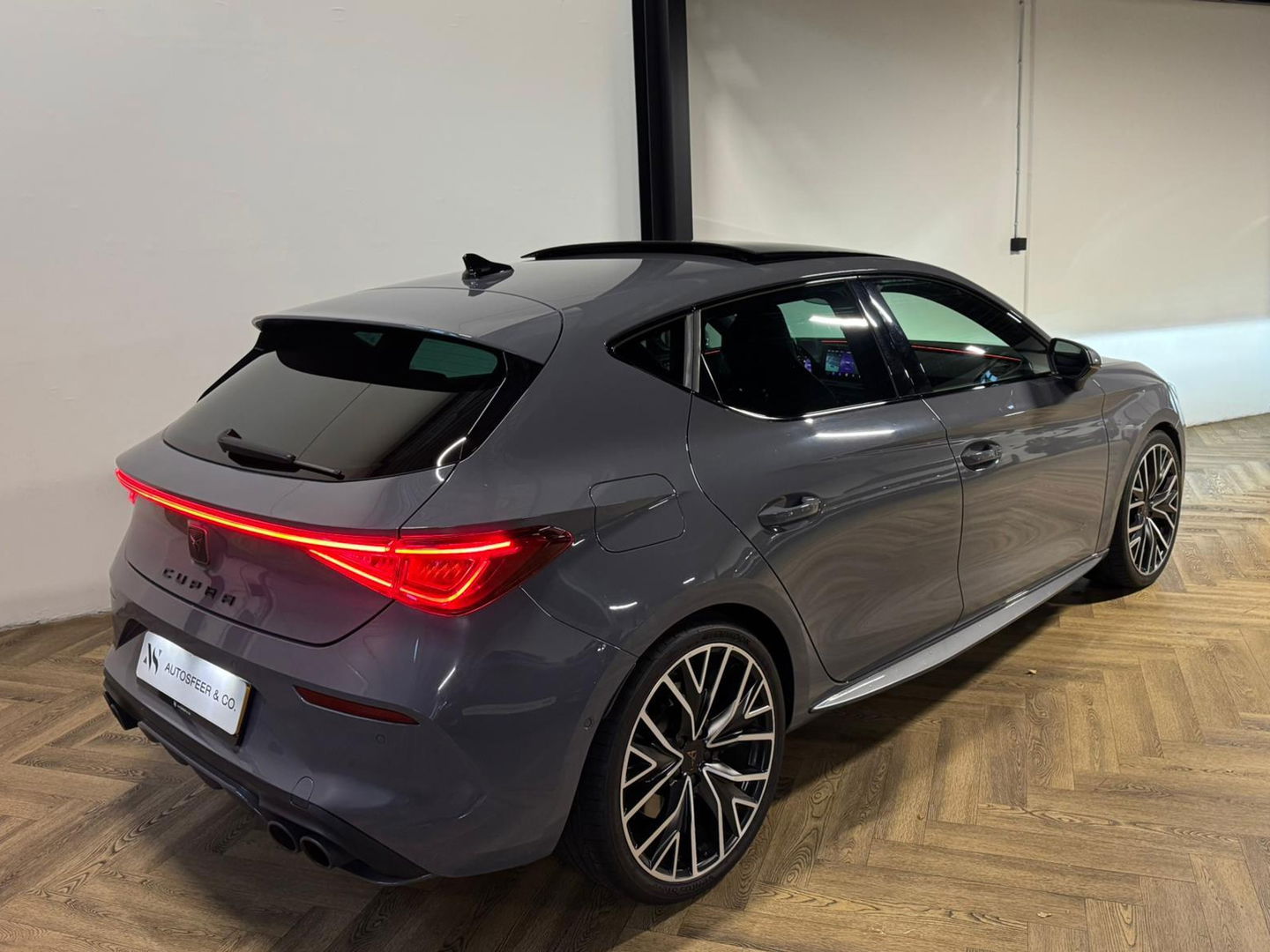 CUPRA Cupra Leon 2.0 TSI VZ 300PK PANO KEYLESS VOL'