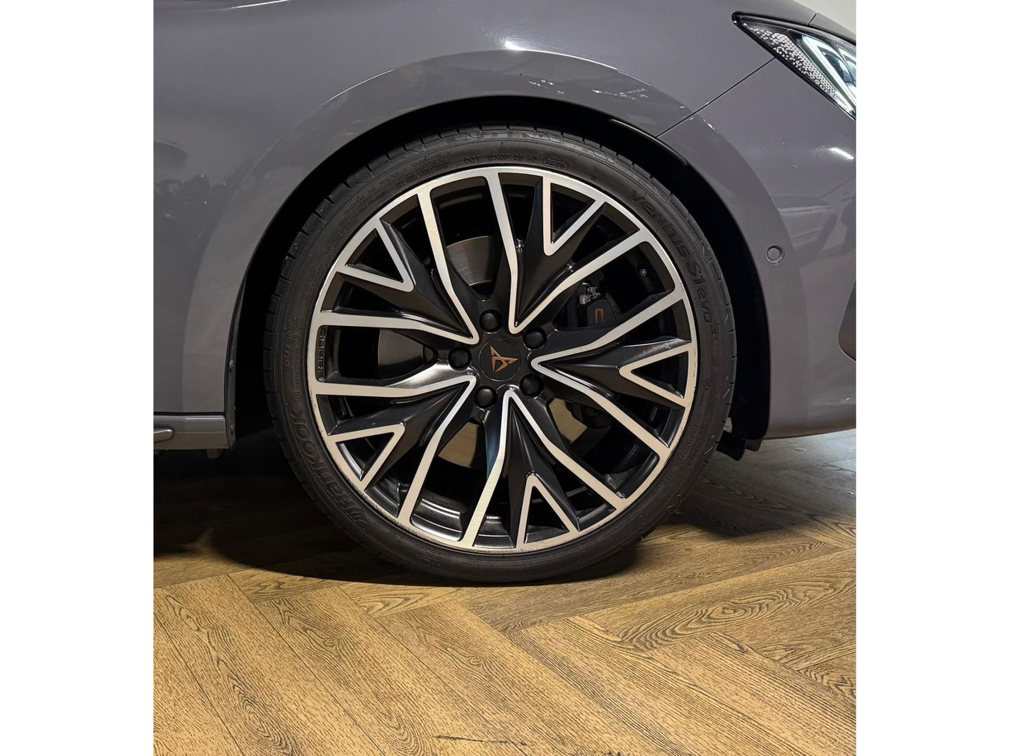 CUPRA Cupra Leon 2.0 TSI VZ 300PK PANO KEYLESS VOL'