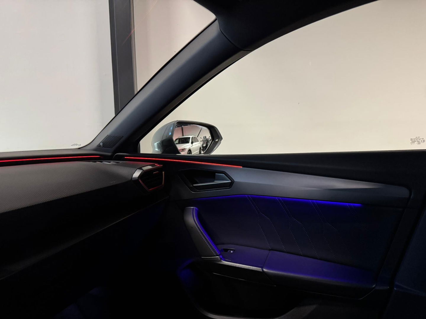 CUPRA Cupra Leon 2.0 TSI VZ 300PK PANO KEYLESS VOL'