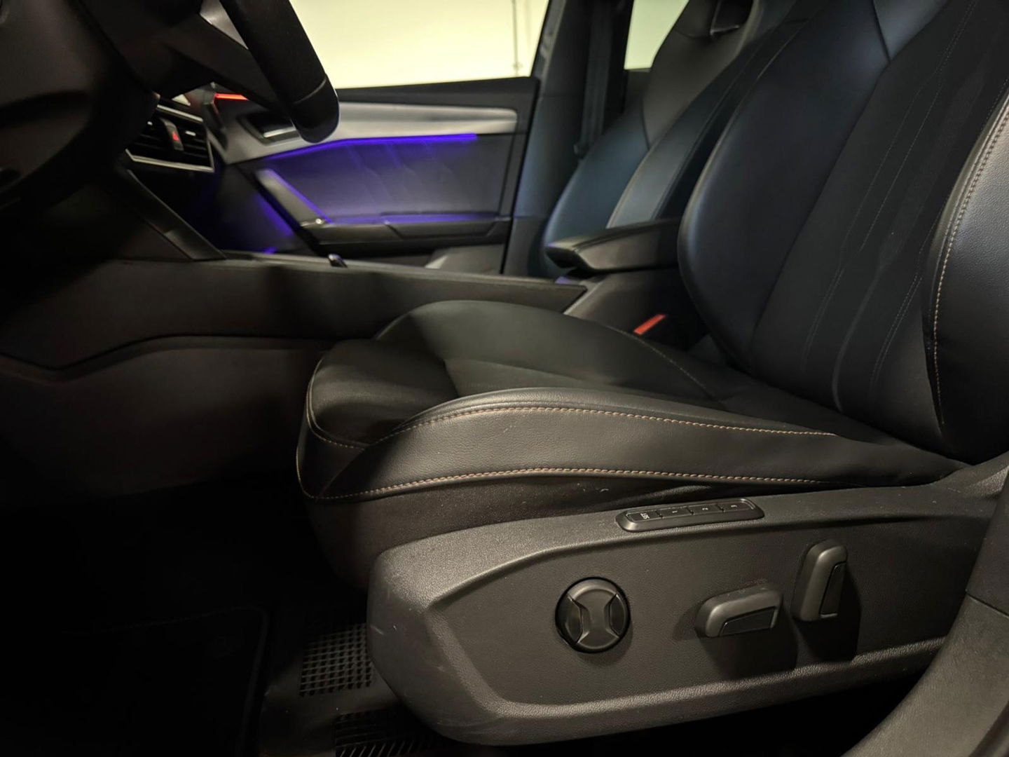 CUPRA Cupra Leon 2.0 TSI VZ 300PK PANO KEYLESS VOL'