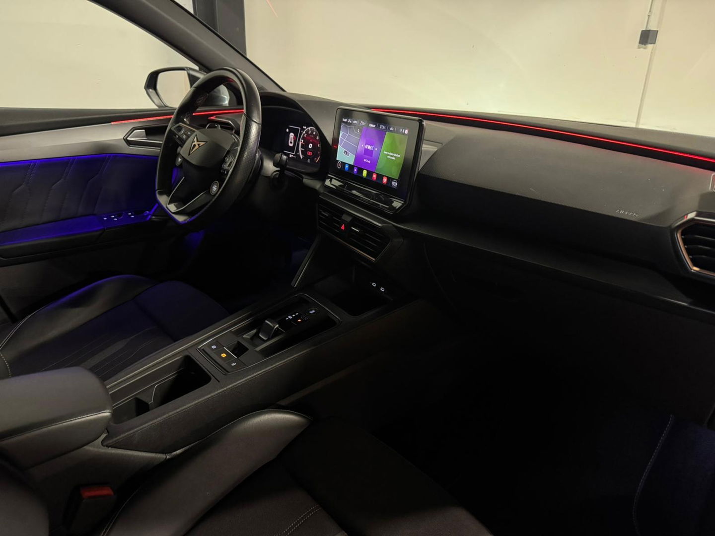 CUPRA Cupra Leon 2.0 TSI VZ 300PK PANO KEYLESS VOL'