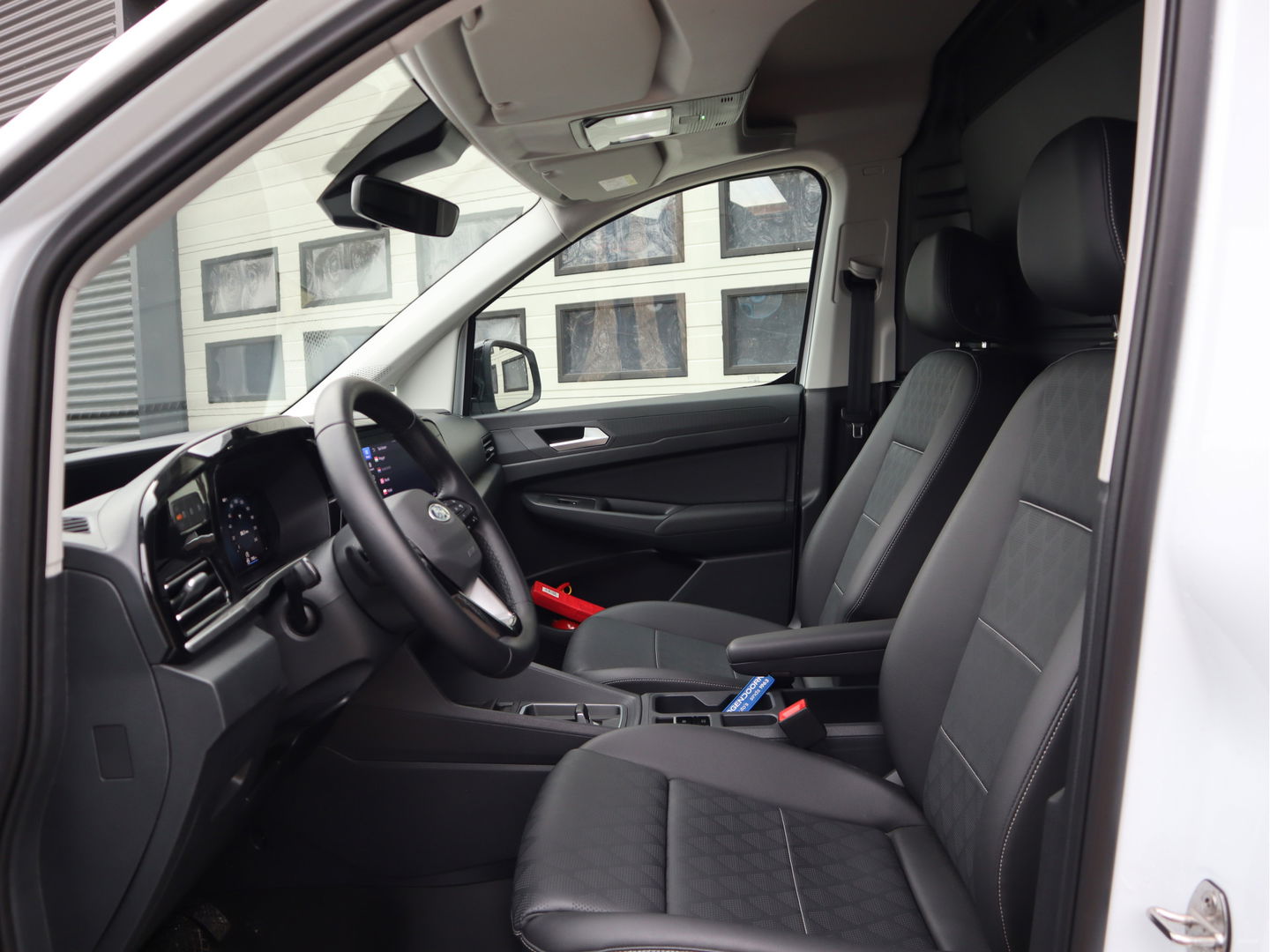 Ford Transit Connect 2.0 EcoBlue 120pk Automaat - Limited - Maxi L2 Lang - ACC - Stoelverwarming