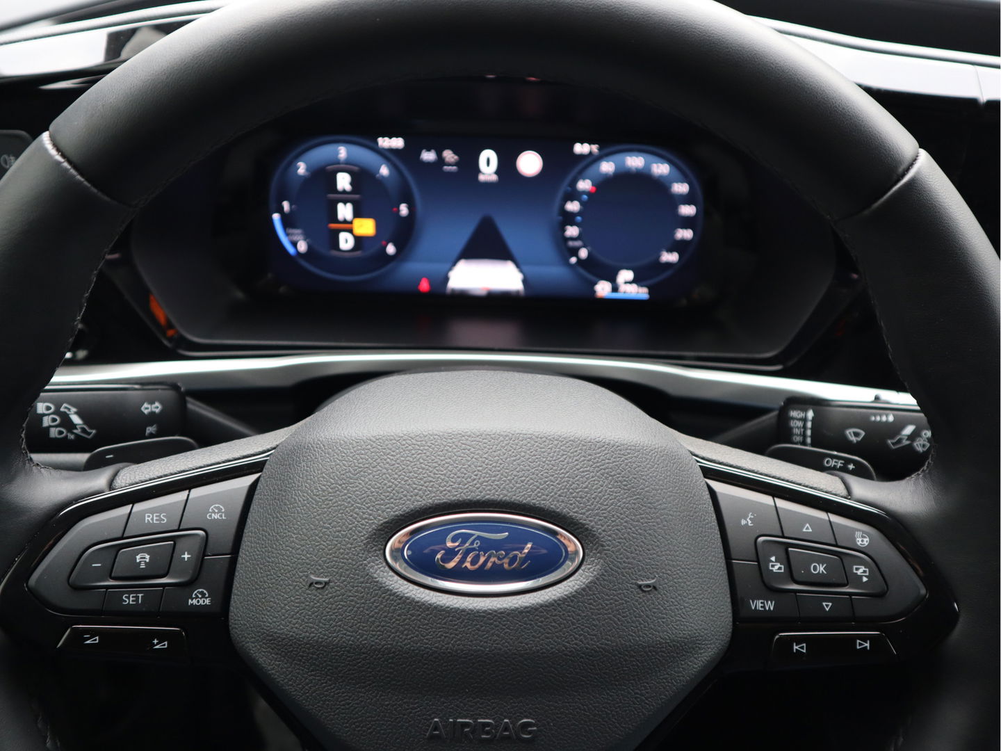 Ford Transit Connect 2.0 EcoBlue 120pk Automaat - Limited - Maxi L2 Lang - ACC - Stoelverwarming