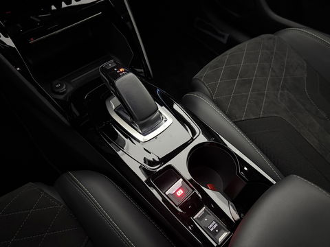 Peugeot 208 EV GT Pack 50 kWh | SOH 94% | Snelladen | Camera | Virtual | Adap. Cruise | Sfeer | Carplay | Stoelverw. | NAP