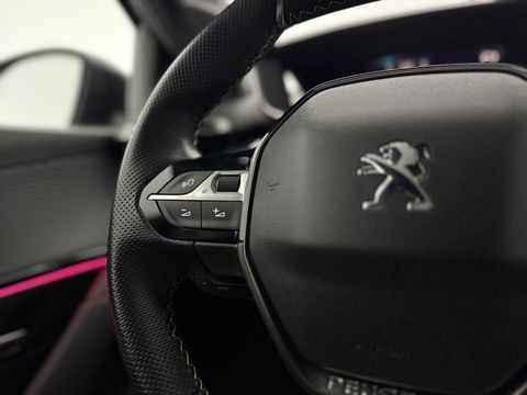 Peugeot 208 EV GT Pack 50 kWh | SOH 94% | Snelladen | Camera | Virtual | Adap. Cruise | Sfeer | Carplay | Stoelverw. | NAP